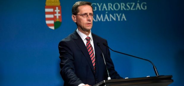Varga: Magyarország túljutott a válság mélypontján
