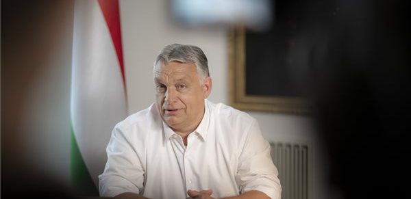 Orbán Viktor: a kormány gazdaságvédelmi akciótervet készített